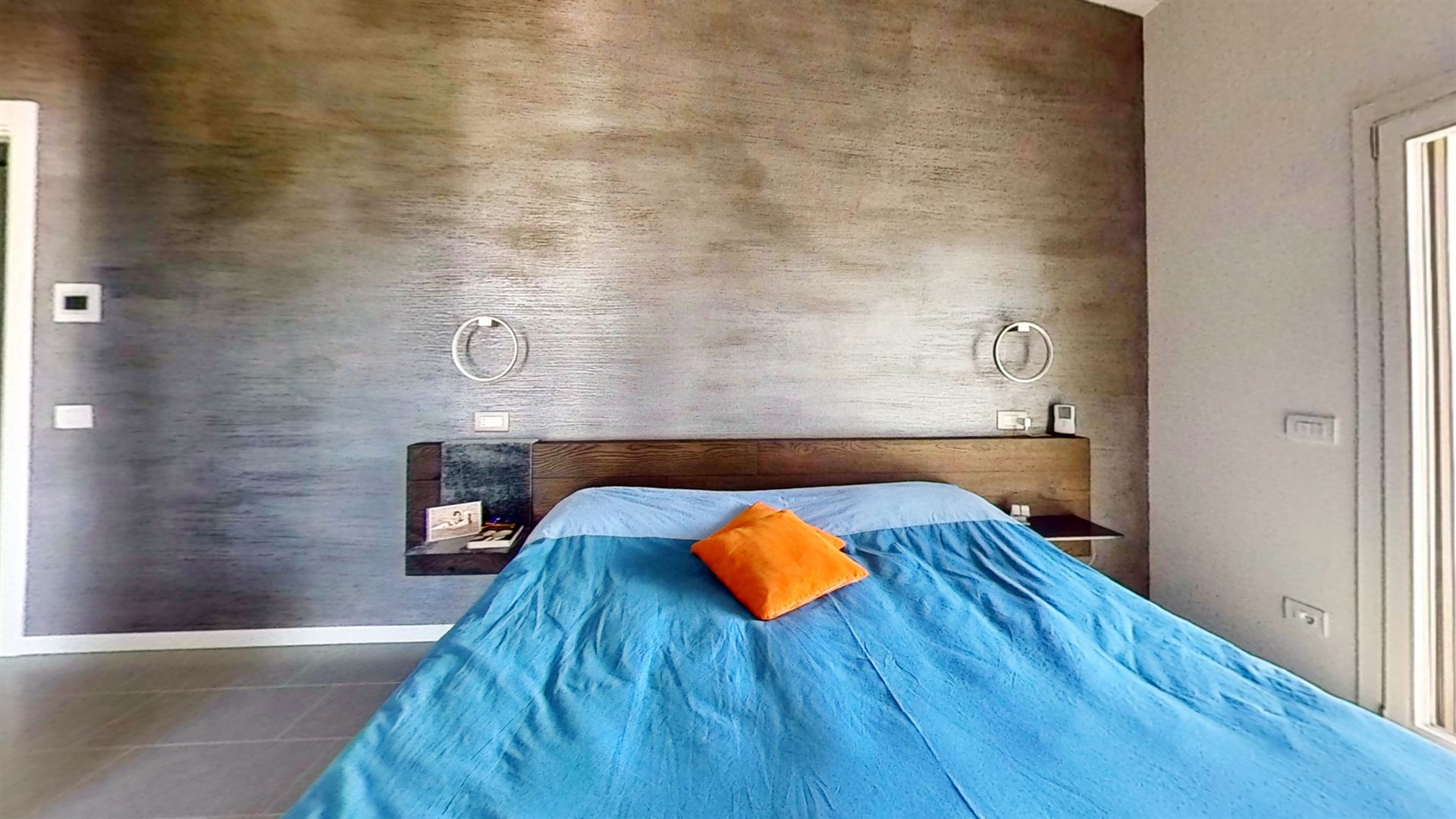 bedroom-2-.jpg